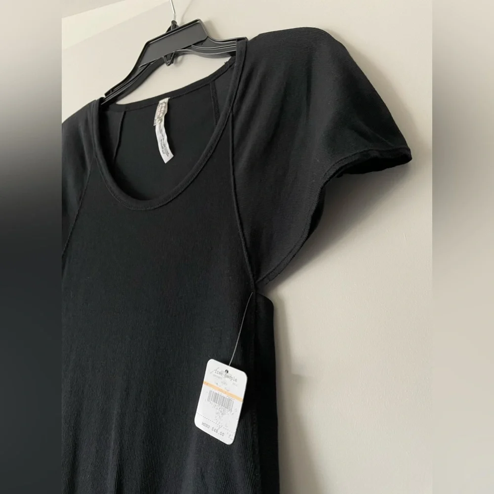 Free People NWT finely ribbed bodysuit - Picture 2 of 4